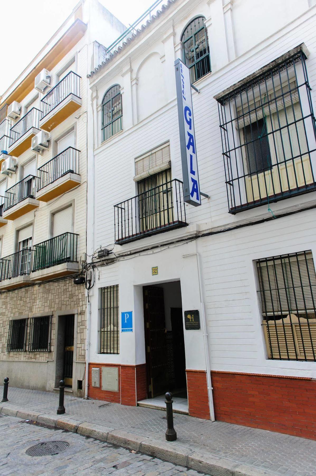 Pension Gala Sevilla Buitenkant foto
